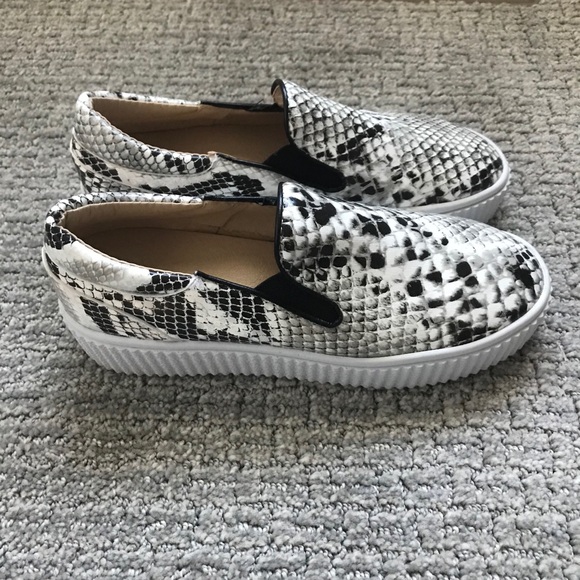 SHEIN Platform Snakeskin Slip on Sneakers - Picture 3 of 6